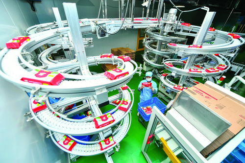 浙江企业加紧生产防疫用品与器材，全力支援疫情防控